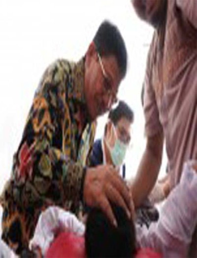 sachrudin-hadiri-acara-sunatan-massal