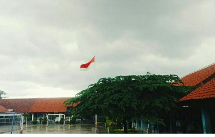 Inovasi Hijau SMPN 21 Tangsel: Tabung Sampah, Petik Prestasi