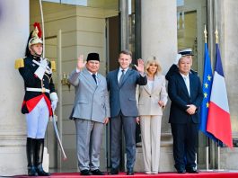 Dikawal 146 Pasukan Berkuda, Presiden Prabowo Tiba di Istana Élysée untuk Bertemu Presiden Macron