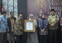 Bupati Pandeglang Raih Anugerah Sahabat Pers Indonesia 2026 dari SMSI