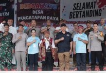 BUPATI KETAPANG RESMIKAN TURNAMEN BOLA VOLI ANTAR DESA, MERIAHKAN HUT KE-16 DESA PENGATAPAN RAYA