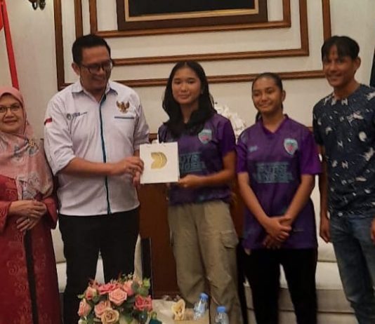 Atlet Berprestasi Dunia Ditolak Masuk SMA Negeri di Tangsel, Orang Tua dan PSSI Kecewa