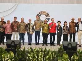 Wamenaker: Investasi Harus Berdampak Nyata pada Penciptaan Lapangan Kerja Berkualitas Foto: Wamenaker: Investasi Harus Berdampak Nyata pada Penciptaan Lapangan Kerja Berkualitas