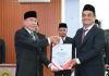 WAKIL BUPATI LANTIK KEPALA DINAS KEPENDUDUKAN DAN PENCATATAN SIPIL, KABUPATEN KETAPANG.