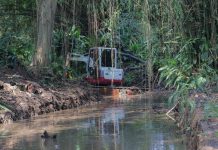 Pemkot Tangsel Perkuat Pengendalian Banjir Lewat Pengerukan Sungai Ciputat