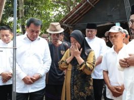 Bupati Tangerang Gerak Cepat Bangun Rumah Roboh Warga Diterjang Puting Beliung